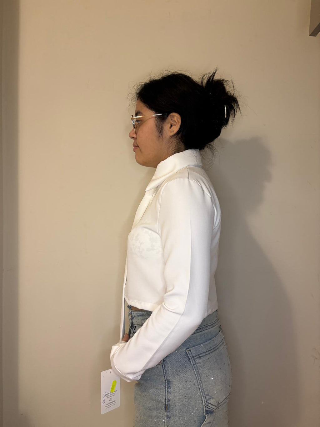 Camicia crop con cravatta